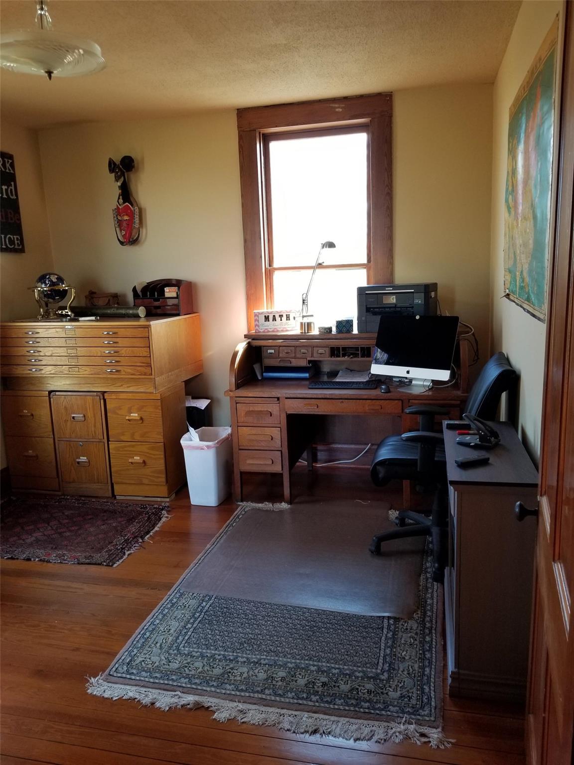 1 Bednar Ln, La Grange, TX 78945