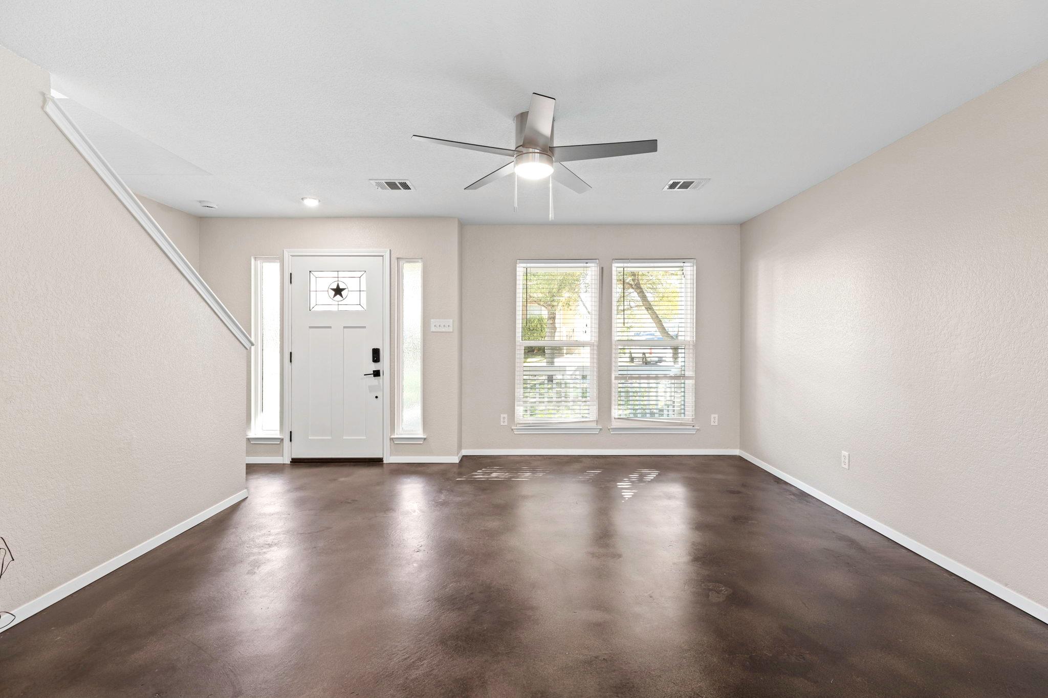 284 Michaelis Rd, Kyle, TX 78640