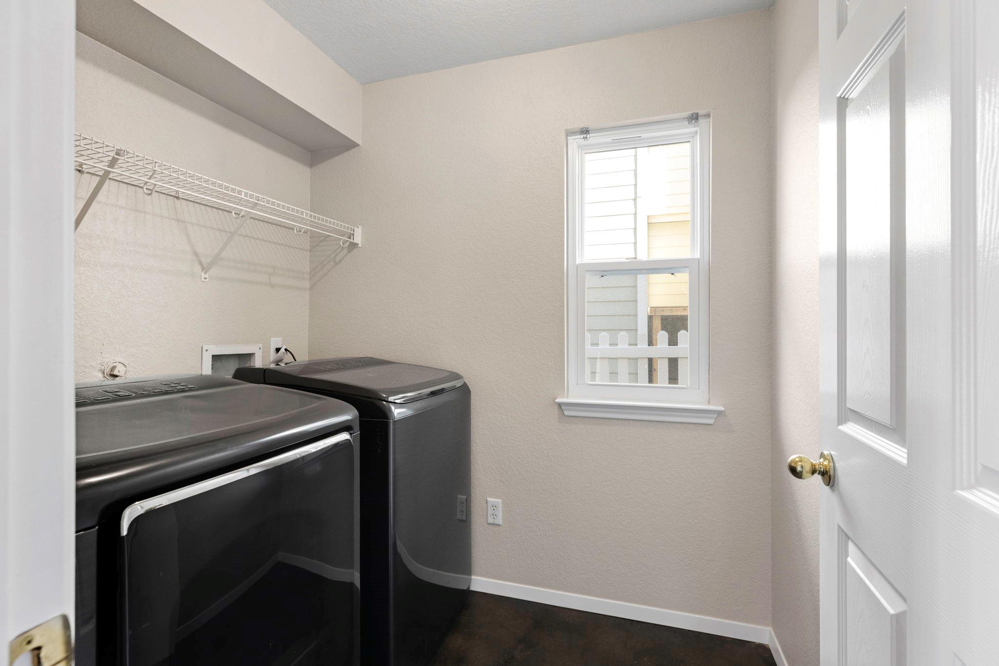 284 Michaelis Rd, Kyle, TX 78640