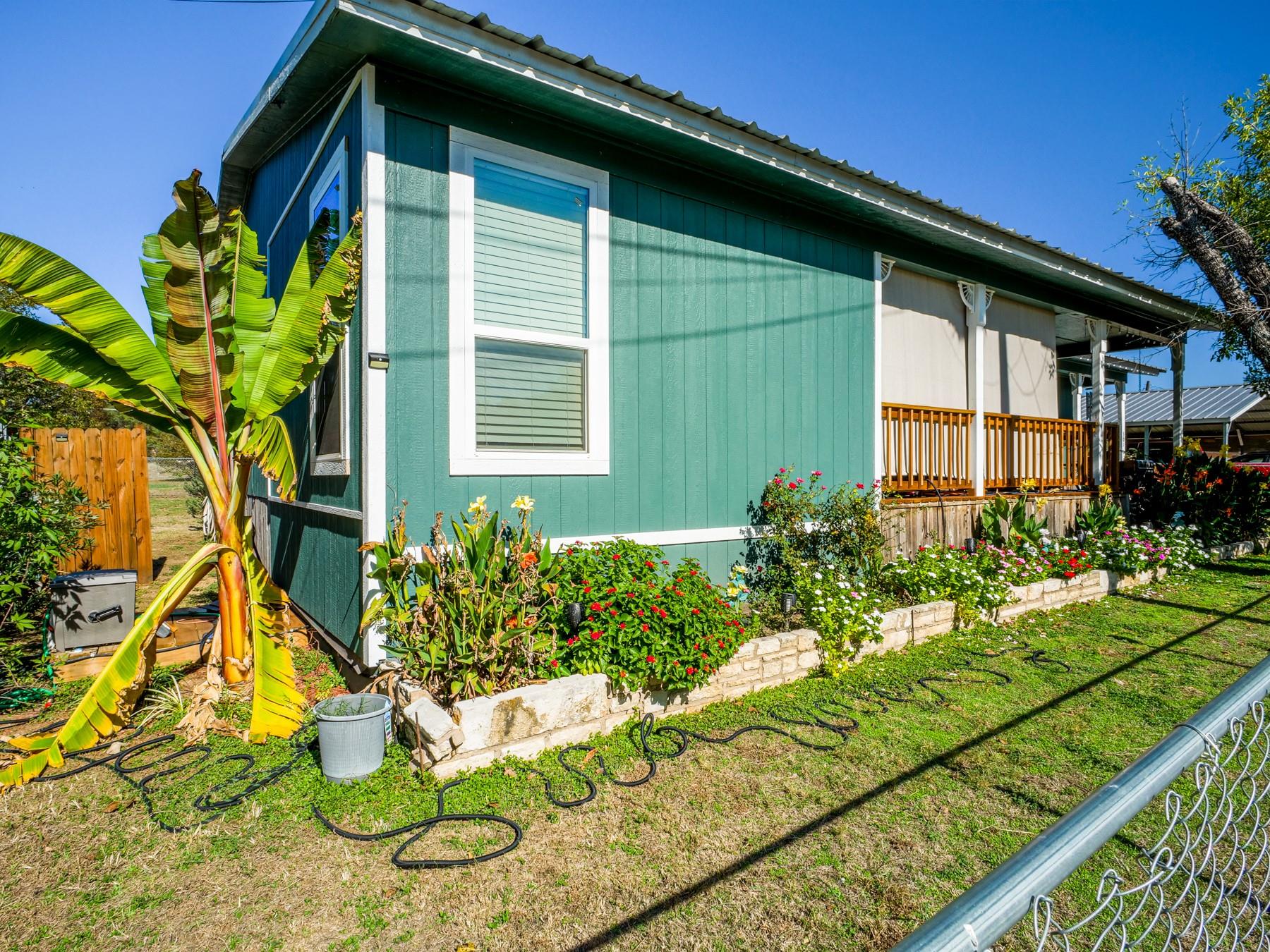 301 E Castlebriar Dr, Marble Falls, TX 78654