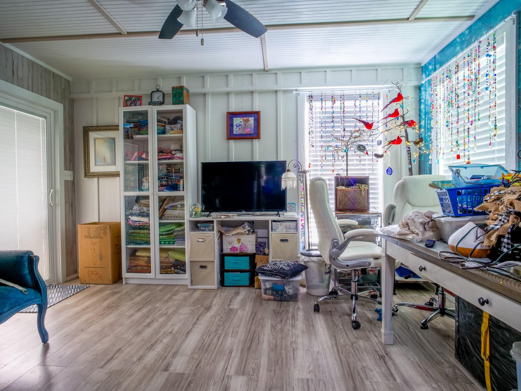 301 E Castlebriar Dr, Marble Falls, TX 78654