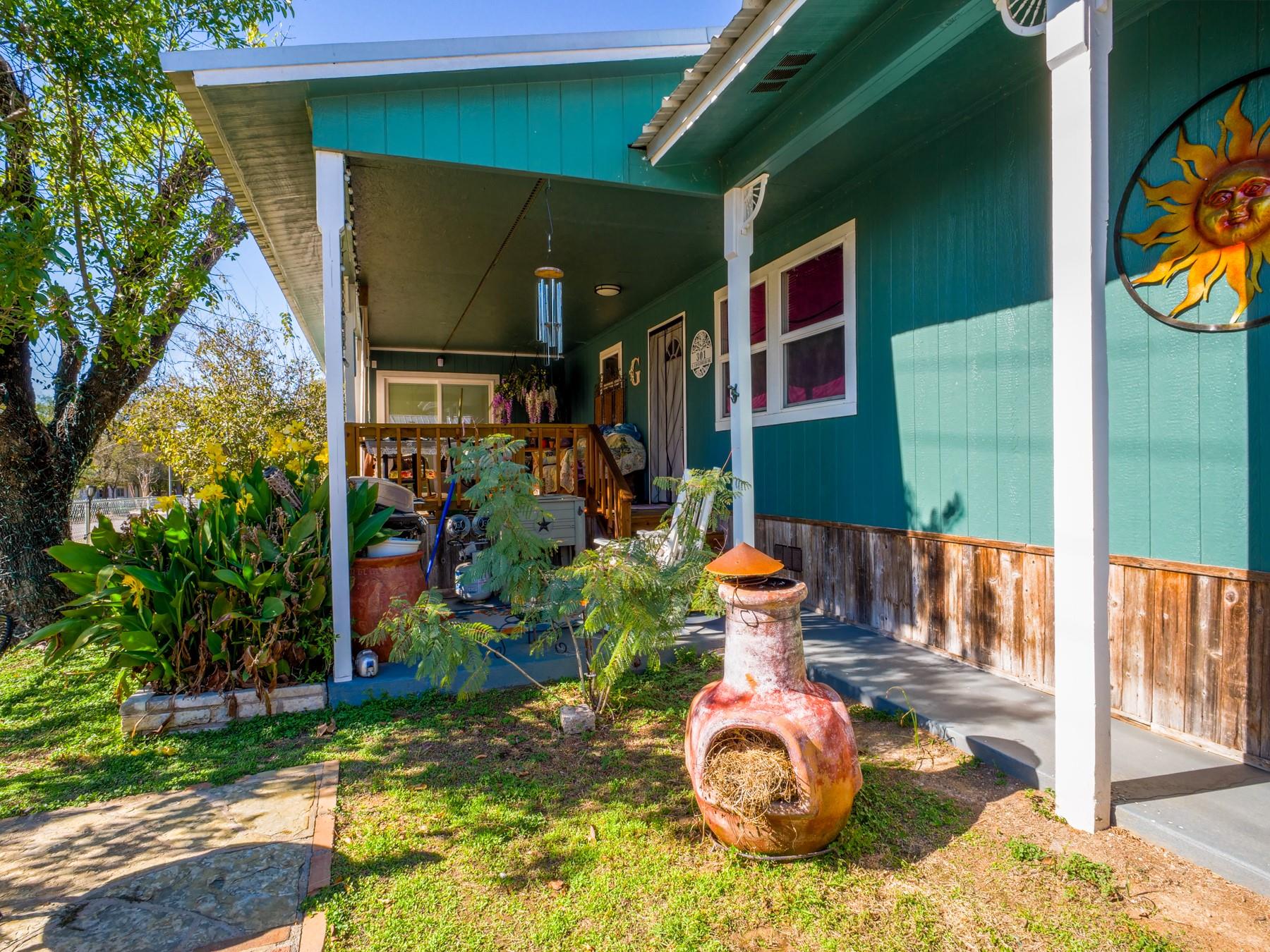 301 E Castlebriar Dr, Marble Falls, TX 78654