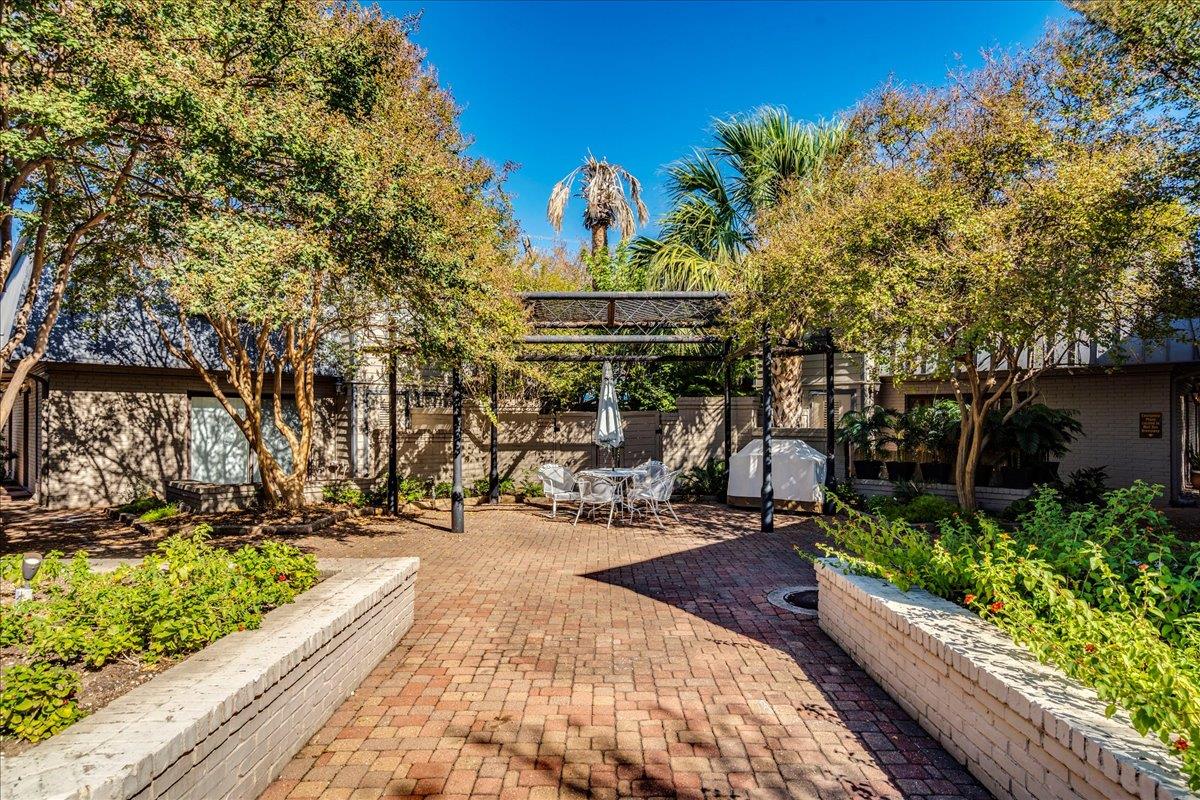 2500 Steck Ave # 41, Austin, TX 78757