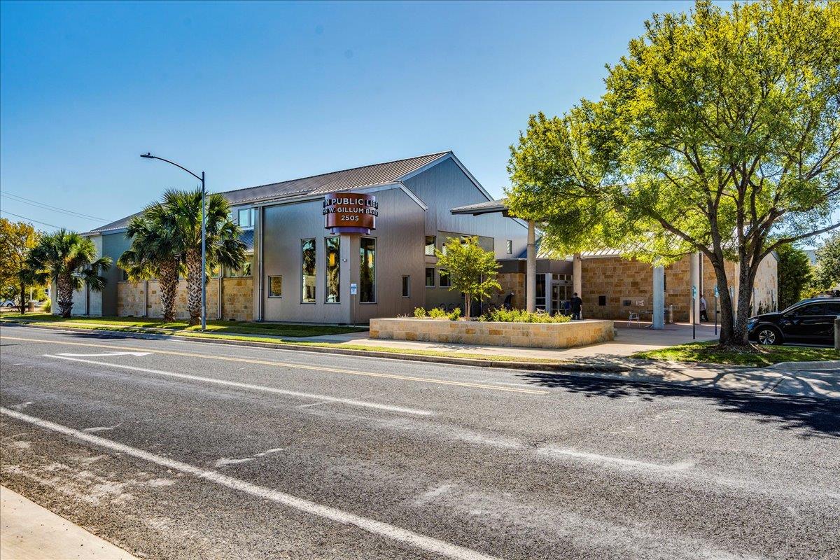 2500 Steck Ave # 41, Austin, TX 78757