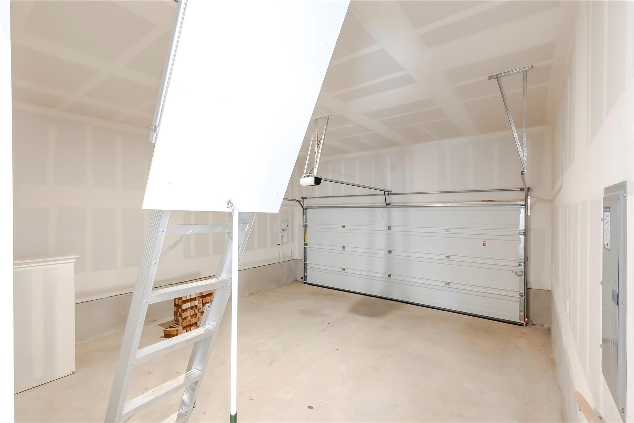 163 Cibolo Creek Loop, Bastrop, TX 78602