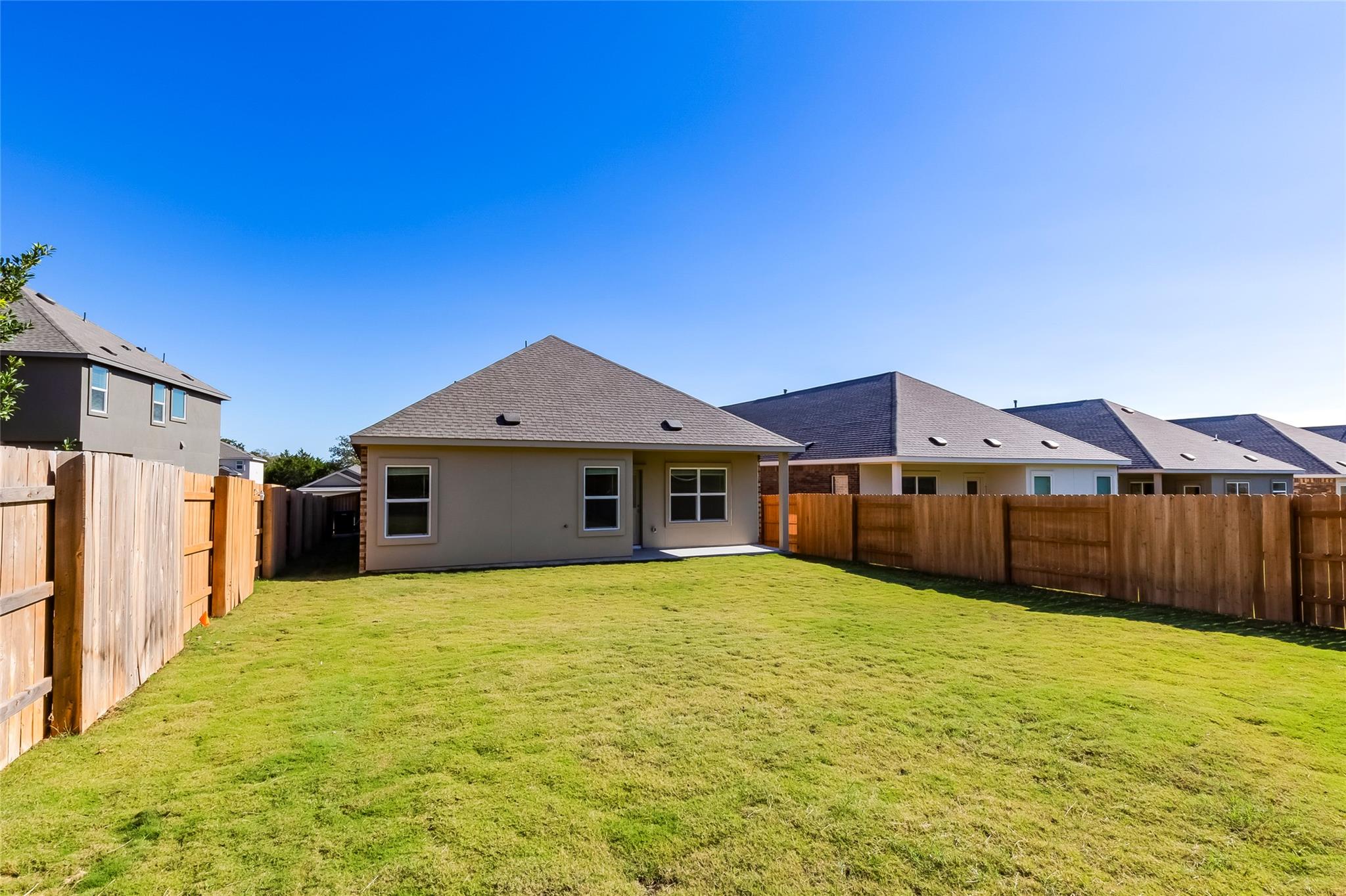 163 Cibolo Creek Loop, Bastrop, TX 78602
