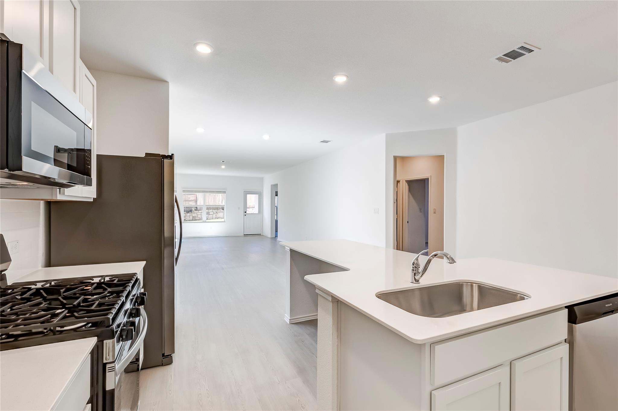 163 Cibolo Creek Loop, Bastrop, TX 78602