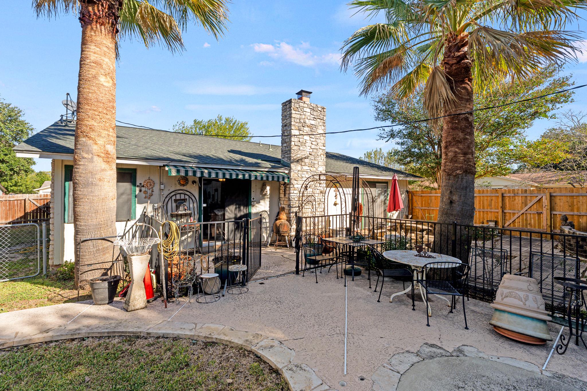 2801 SMITH Ave, Taylor, TX 76574