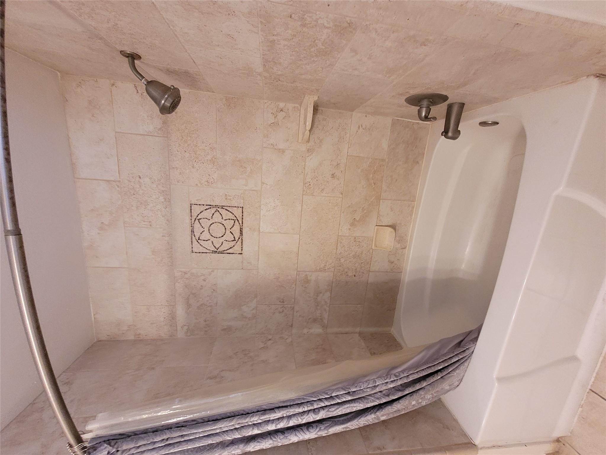 306 E Anderson Ave, Round Rock, TX 78664