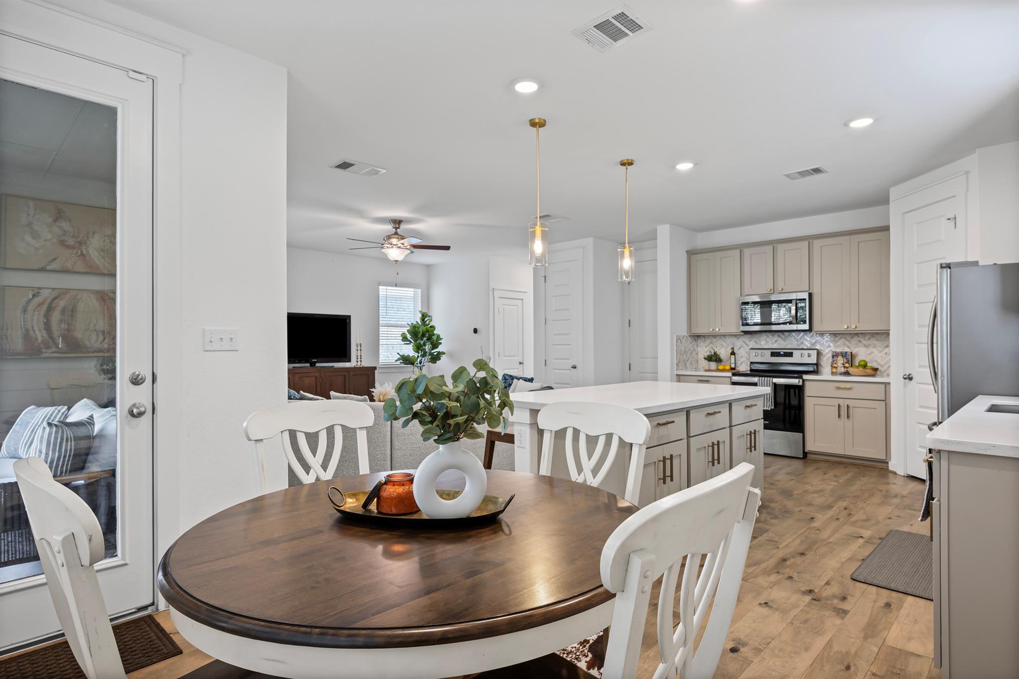 7908 Autumn Moor Bnd, Lago Vista, TX 78645