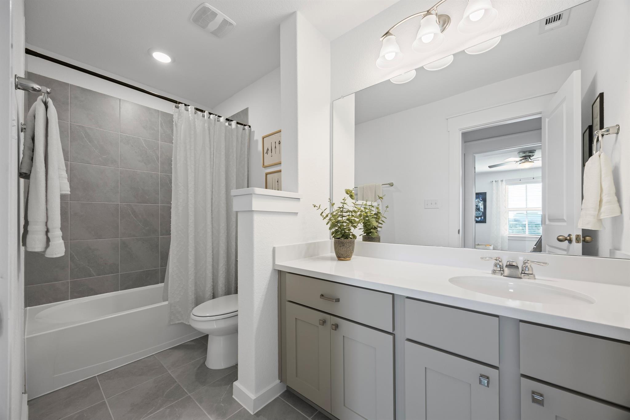 7908 Autumn Moor Bnd, Lago Vista, TX 78645