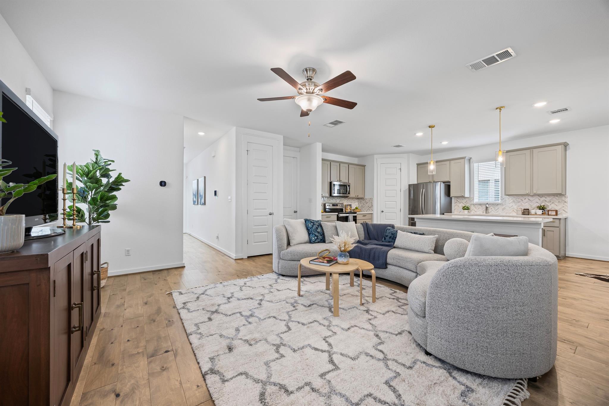 7908 Autumn Moor Bnd, Lago Vista, TX 78645