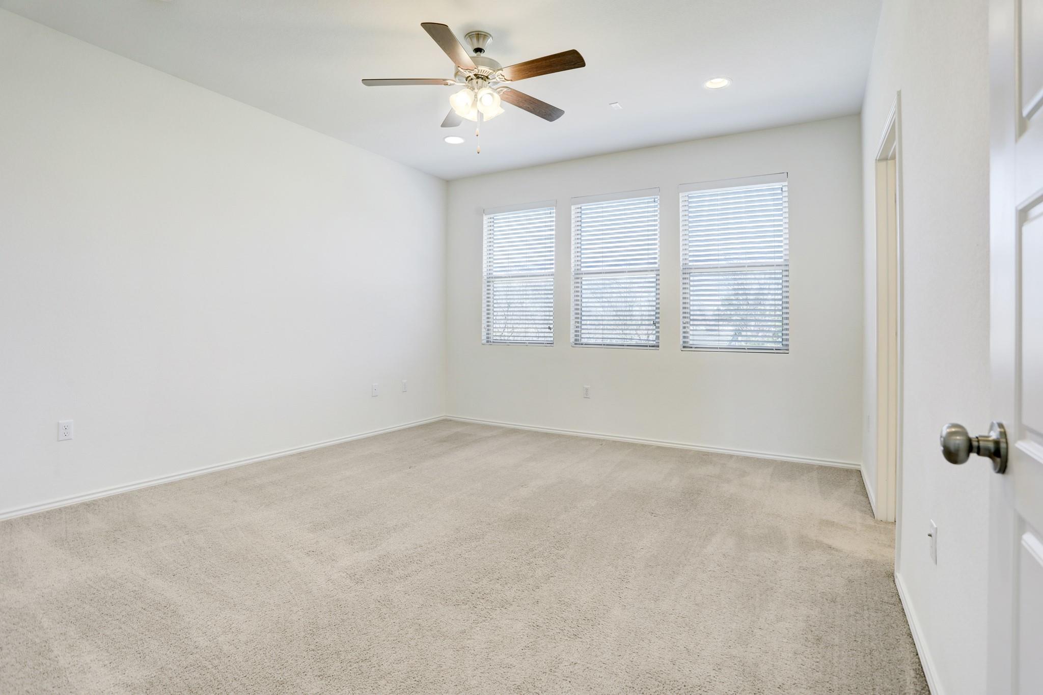 2106 Tasmanian Tiger Trce # 40, Austin, TX 78728