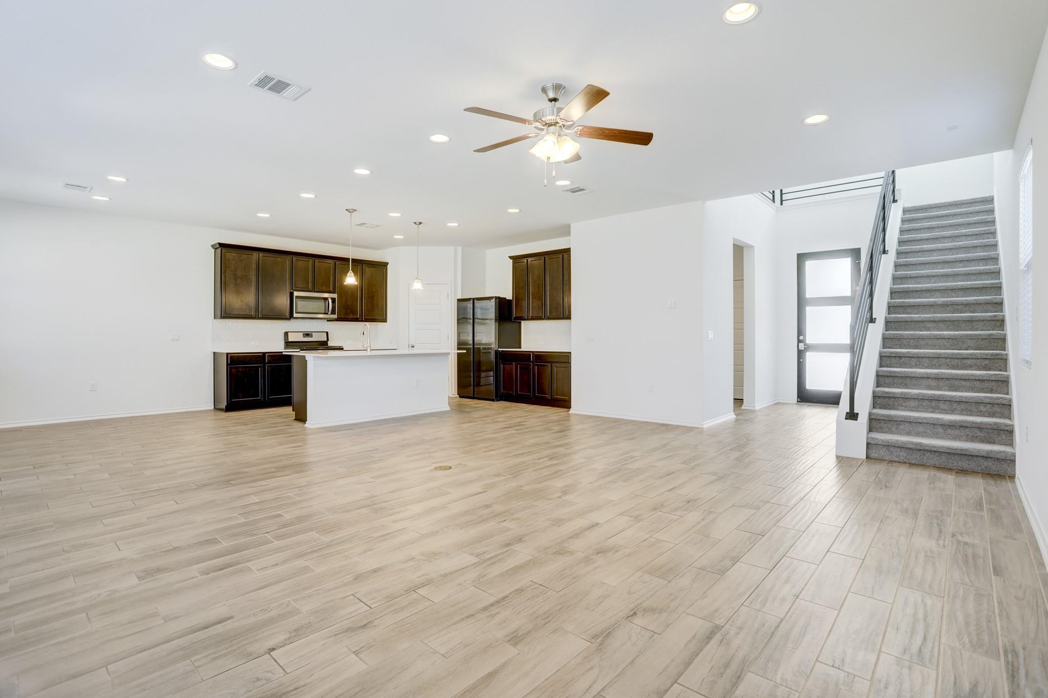 2106 Tasmanian Tiger Trce # 40, Austin, TX 78728