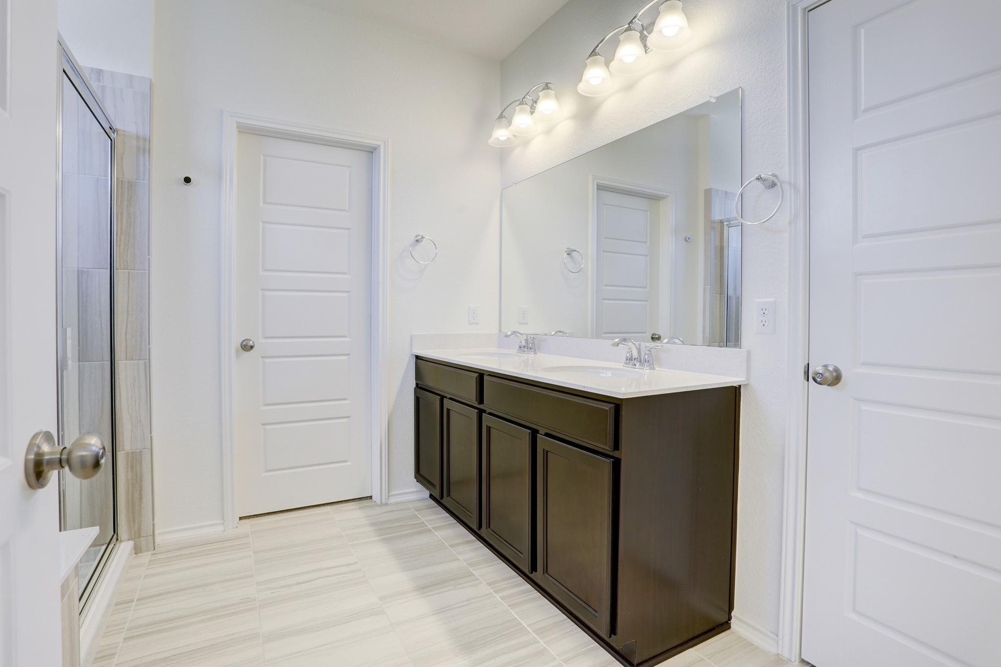 2106 Tasmanian Tiger Trce # 40, Austin, TX 78728