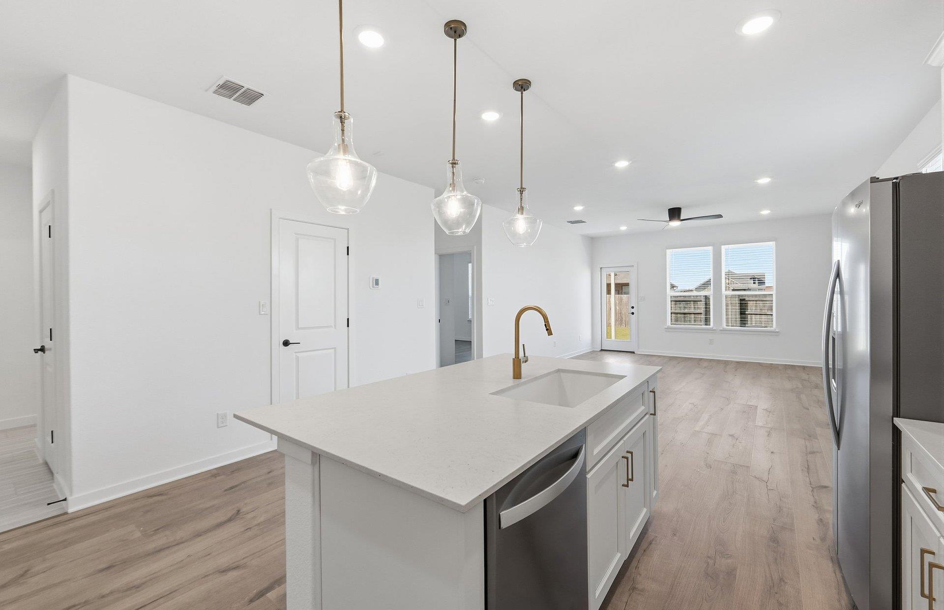 290 Begonia St, Buda, TX 78610