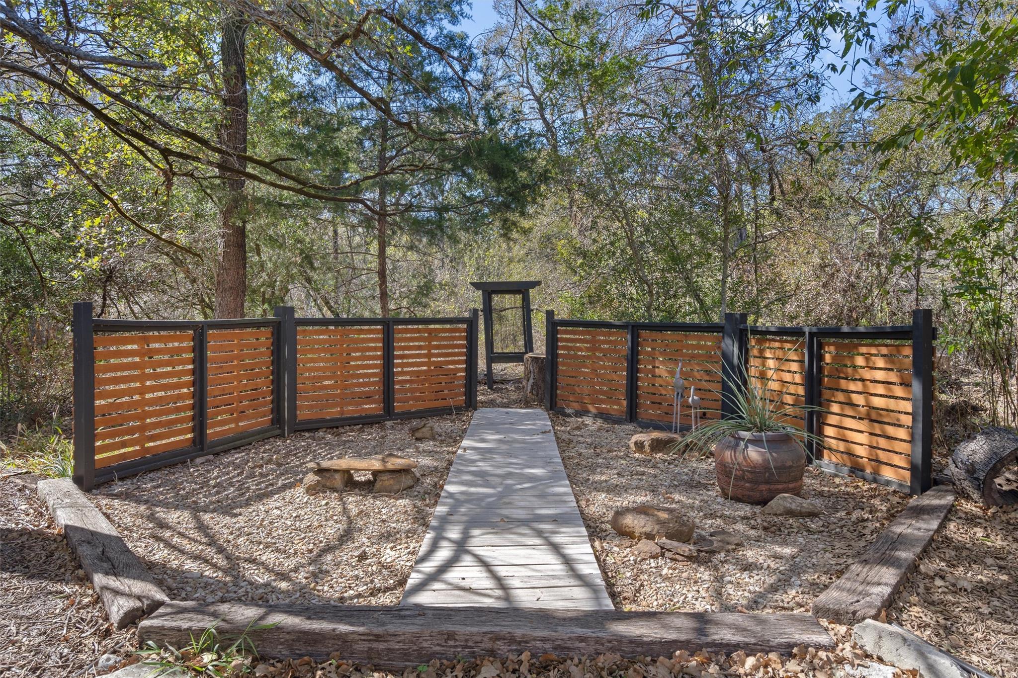 185 Billingsley Hts, Cedar Creek, TX 78612