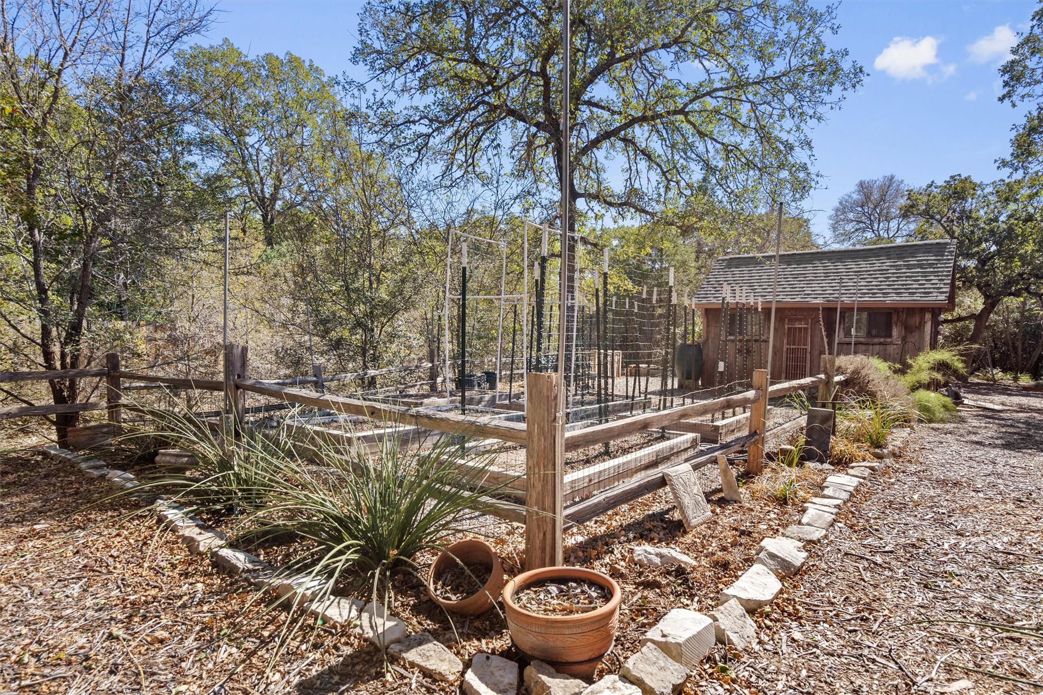 185 Billingsley Hts, Cedar Creek, TX 78612