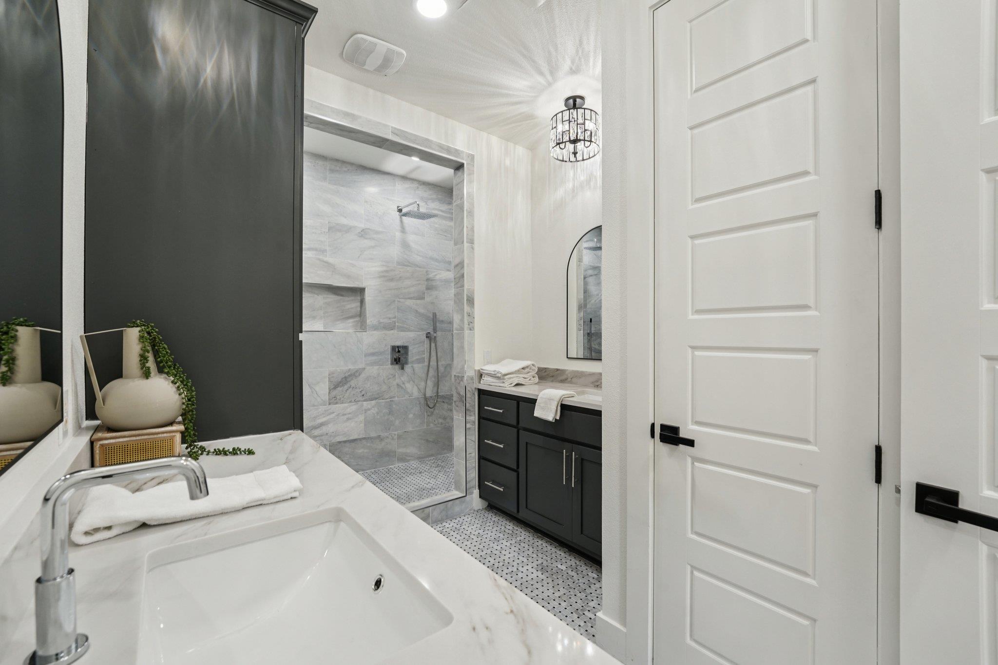 2811 Zach Scott St, Austin, TX 78723