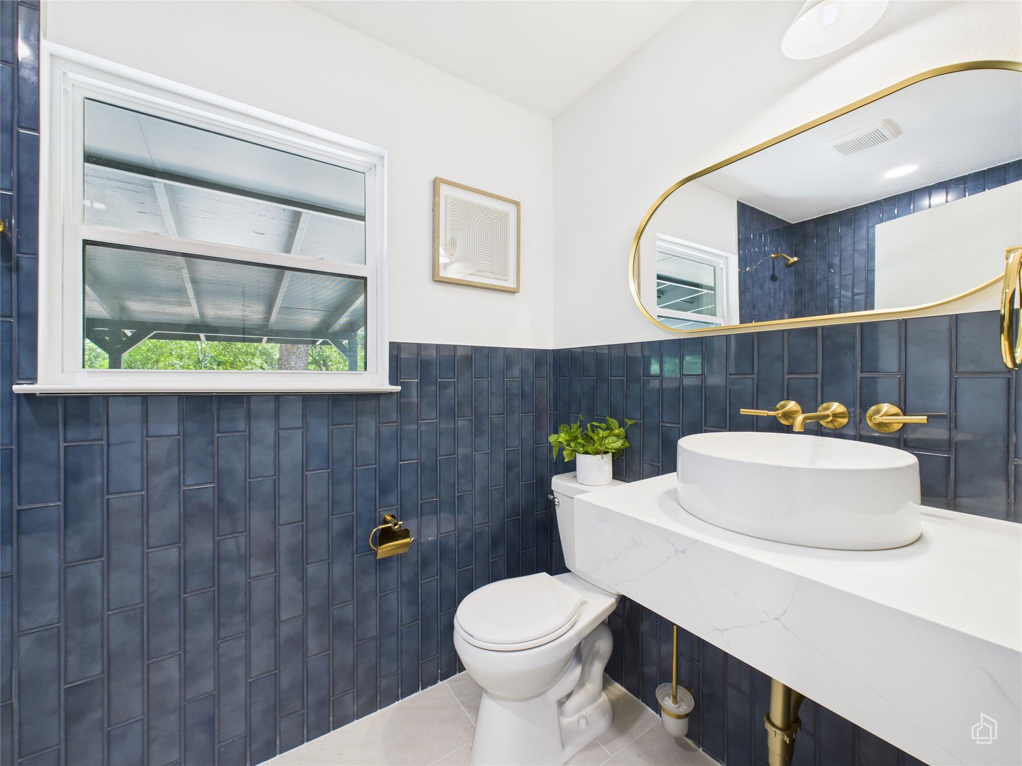 7019 Creighton Ln, Austin, TX 78723