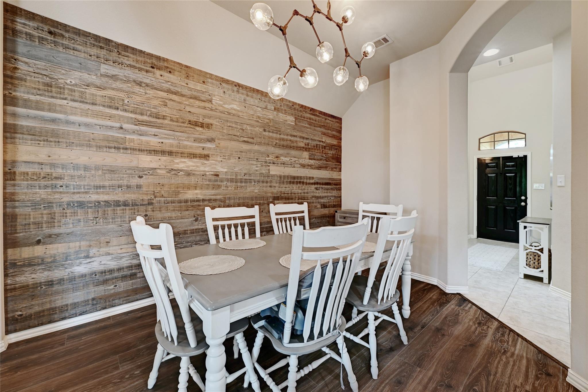 2812 Saint Paul Rivera Ln, Round Rock, TX 78665