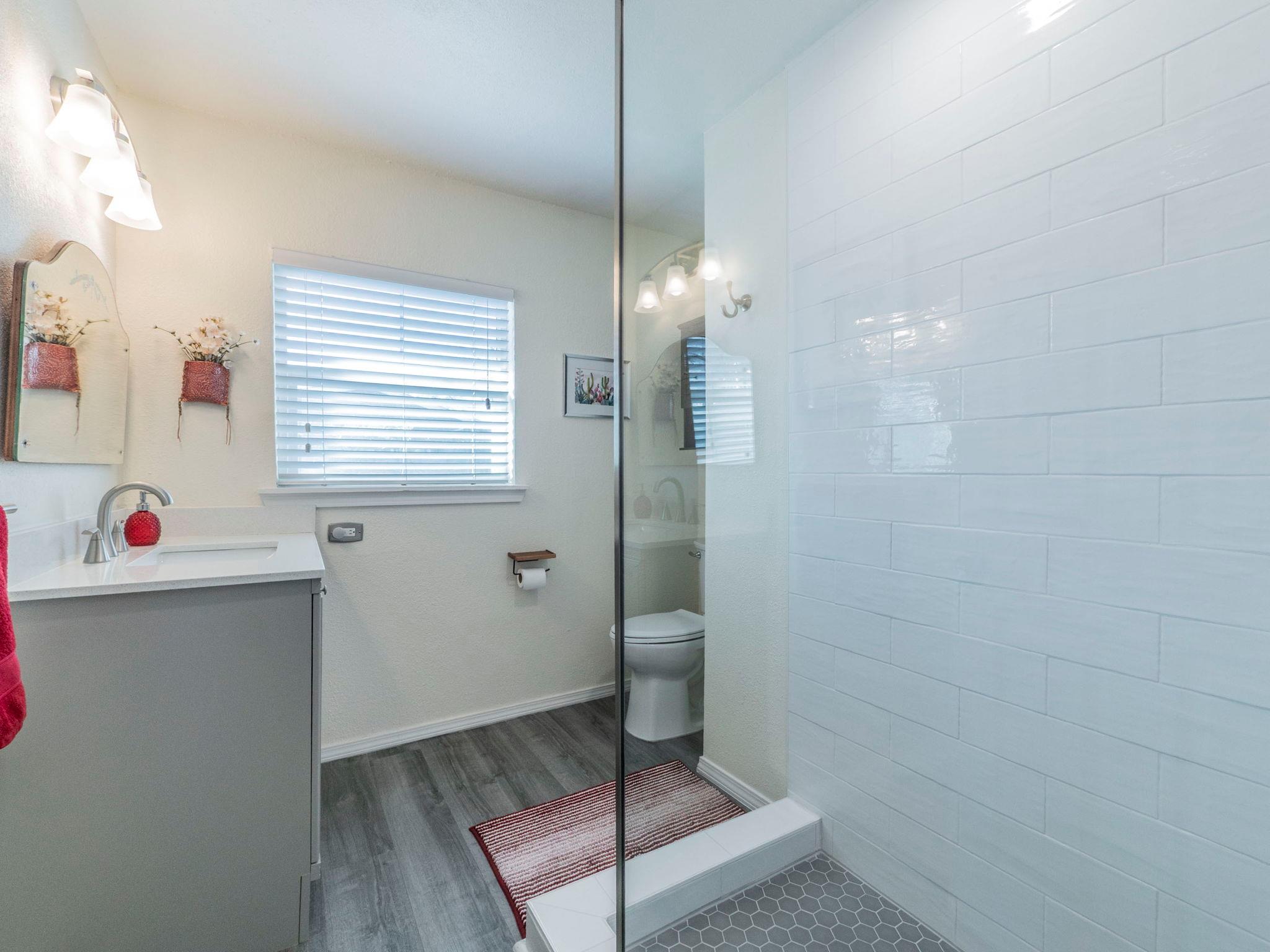 11012 3rd St, Jonestown, TX 78645