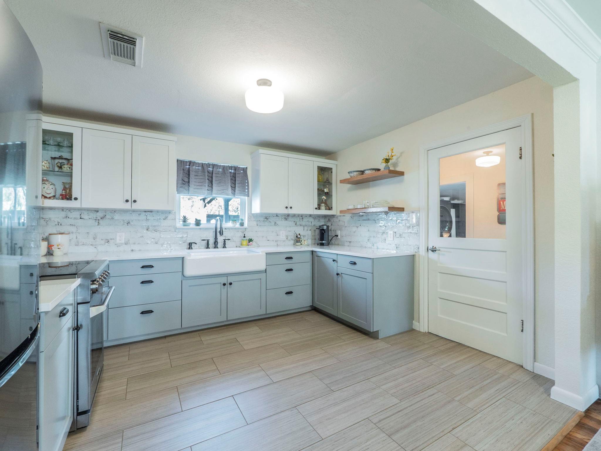 11012 3rd St, Jonestown, TX 78645