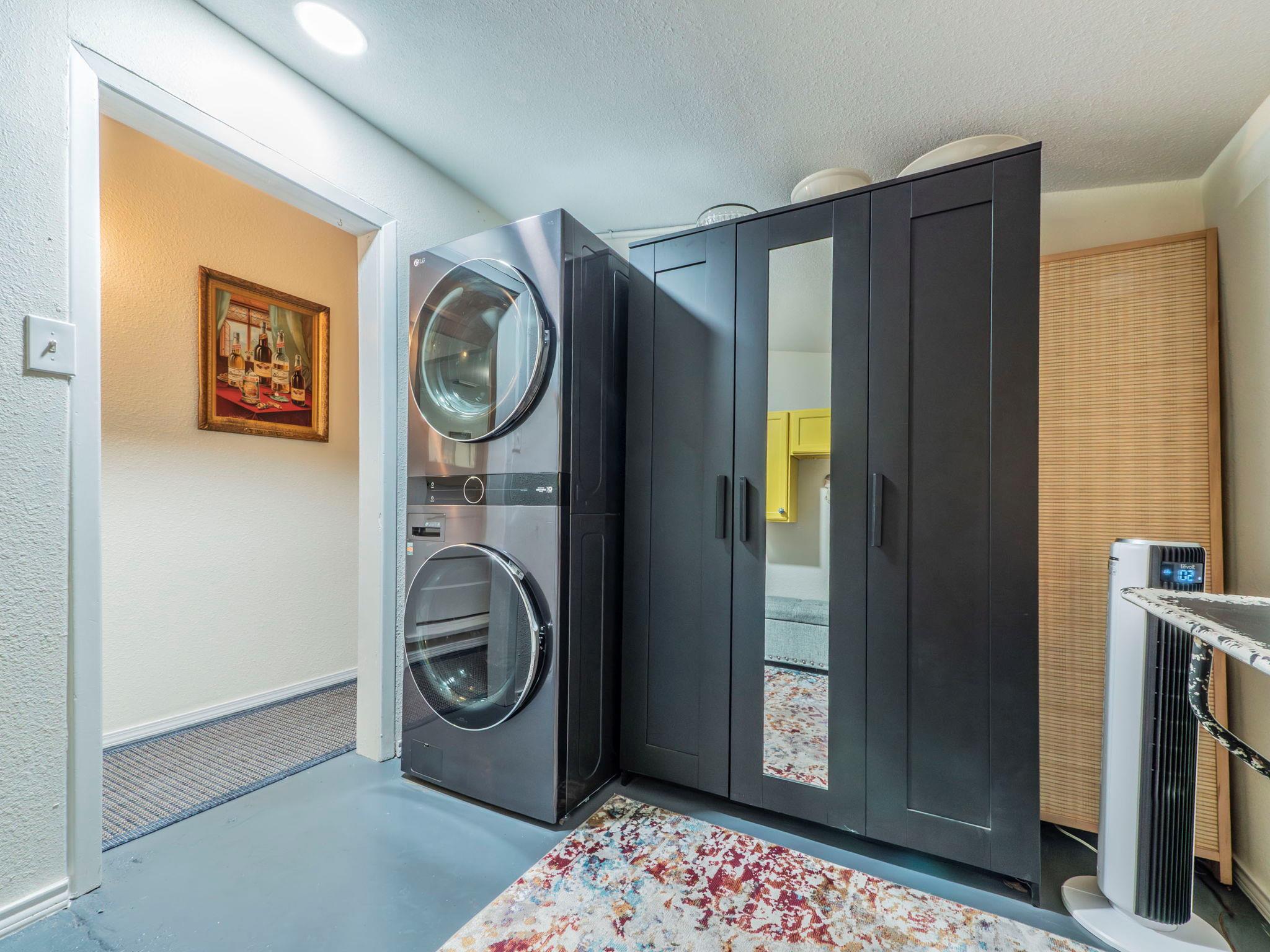 11012 3rd St, Jonestown, TX 78645