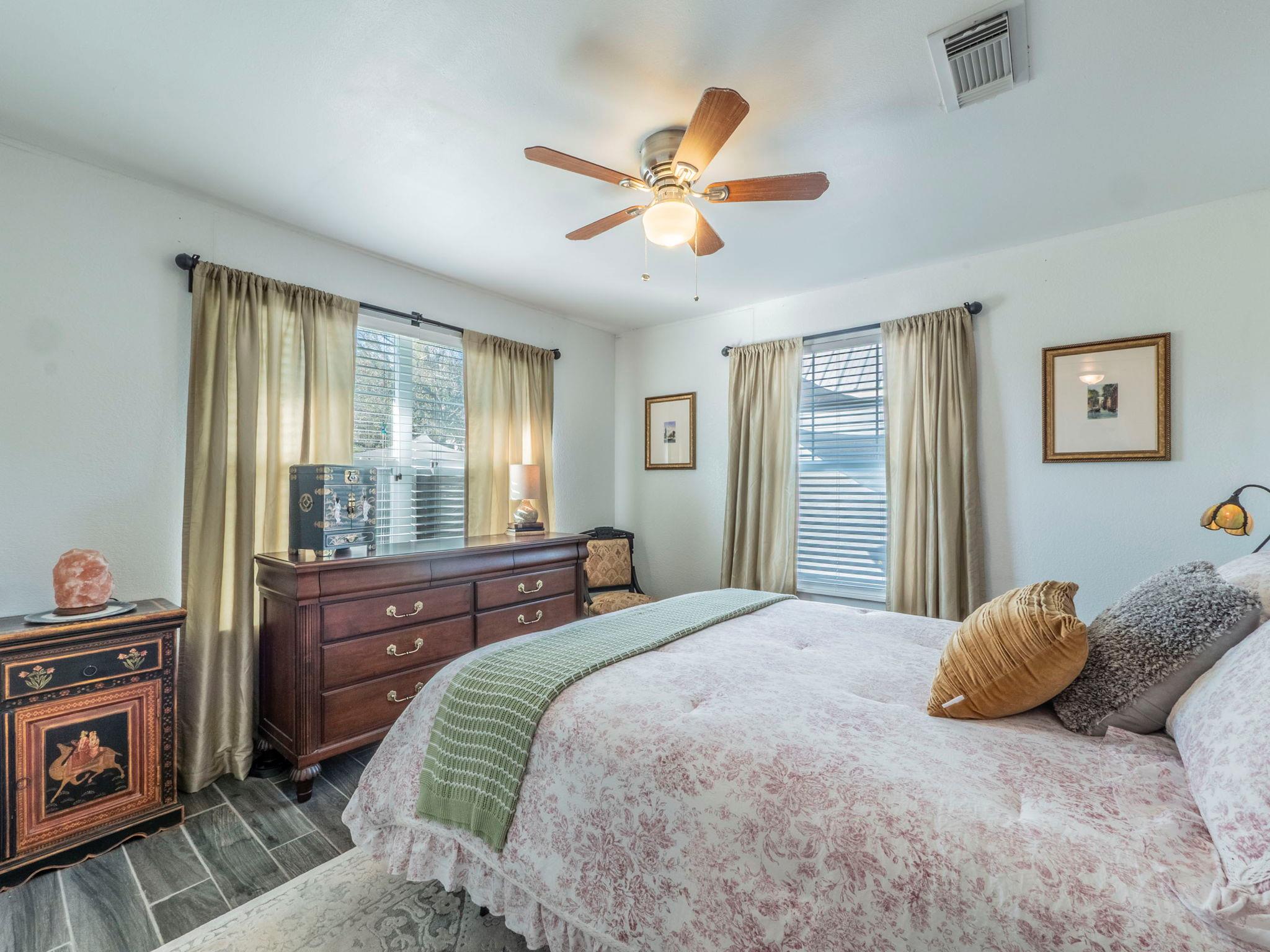 11012 3rd St, Jonestown, TX 78645