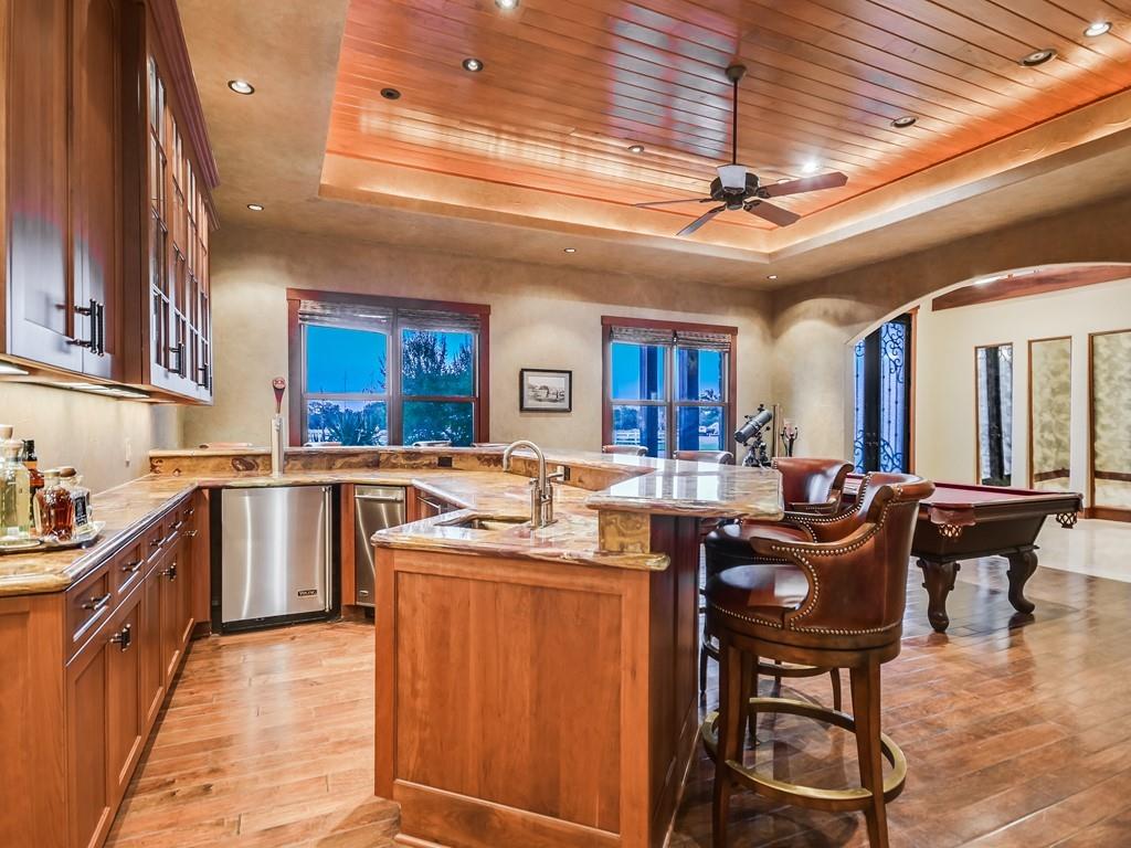 1584 County Road 226 Rd, Giddings, TX 78942