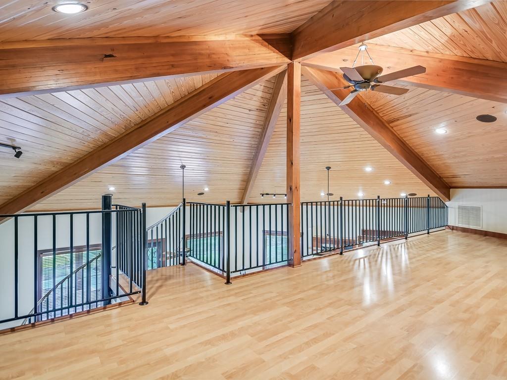 1584 County Road 226 Rd, Giddings, TX 78942