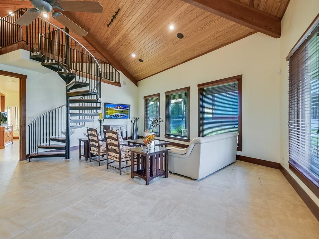 1584 County Road 226 Rd, Giddings, TX 78942