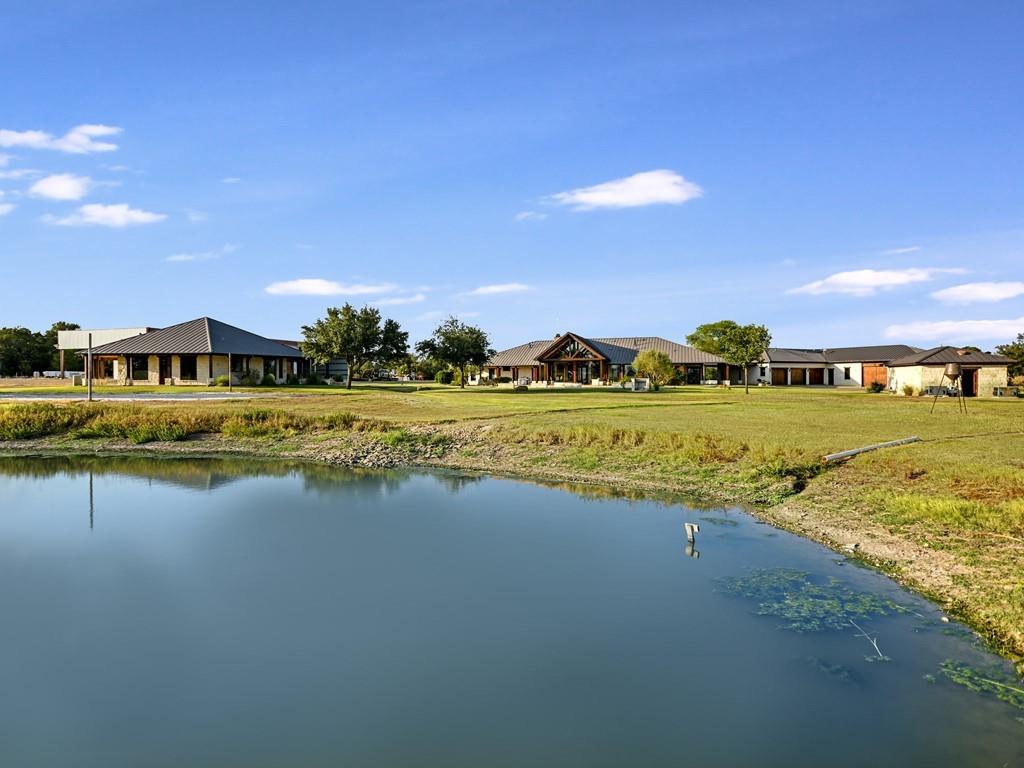 1584 County Road 226 Rd, Giddings, TX 78942