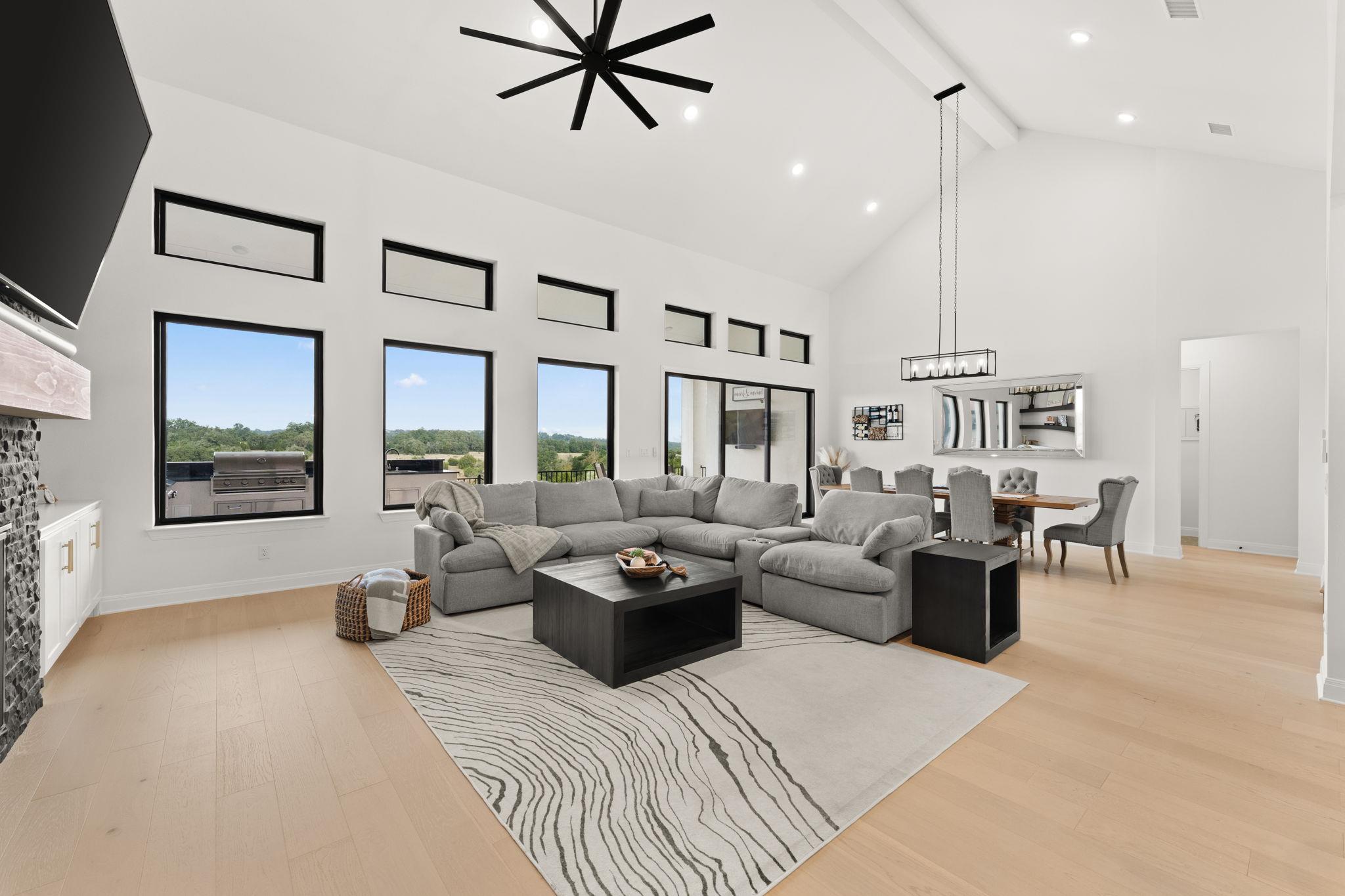 17020 Sanglier Dr, Austin, TX 78738