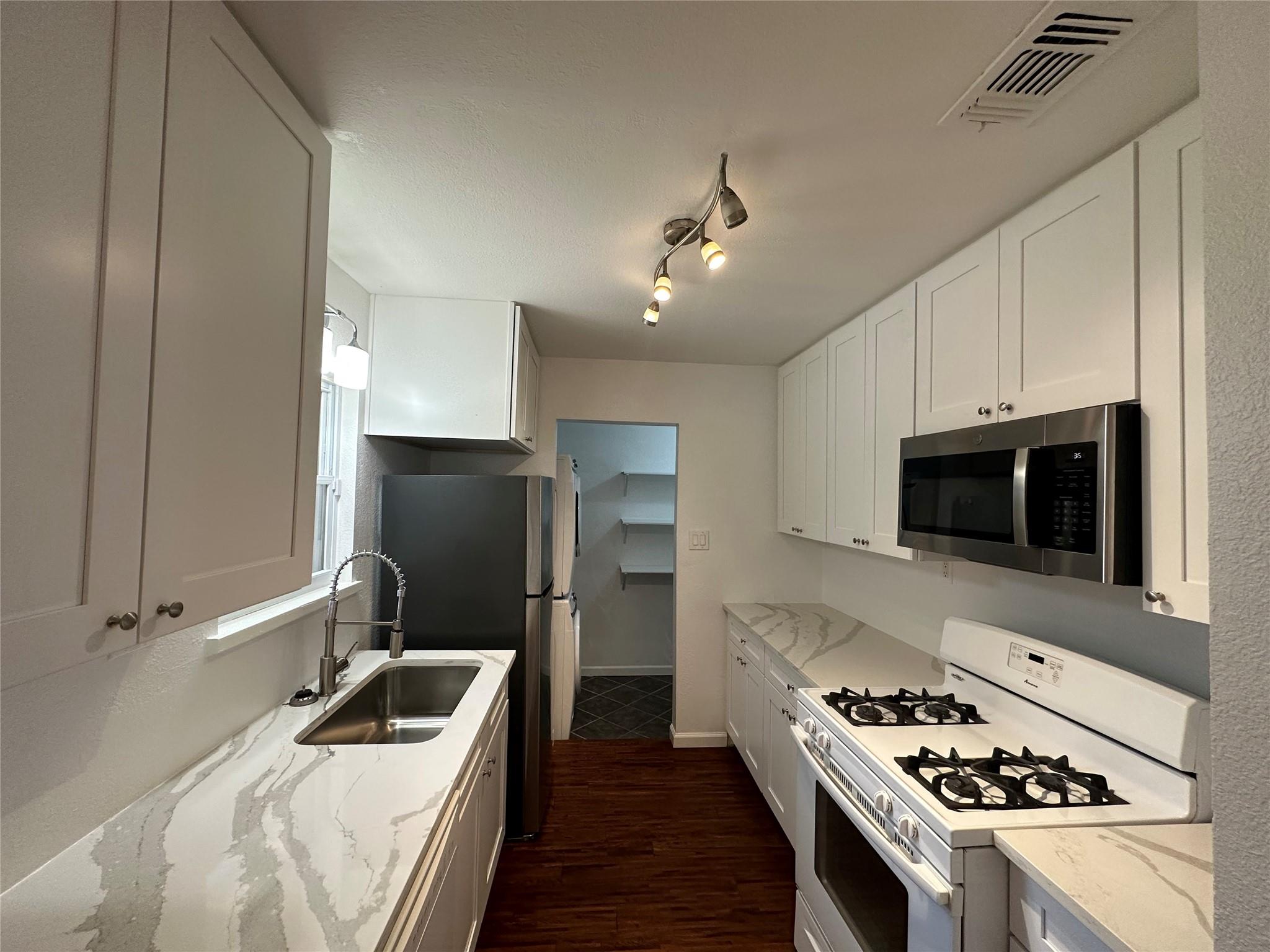 5346 Westminster Dr, Austin, TX 78723