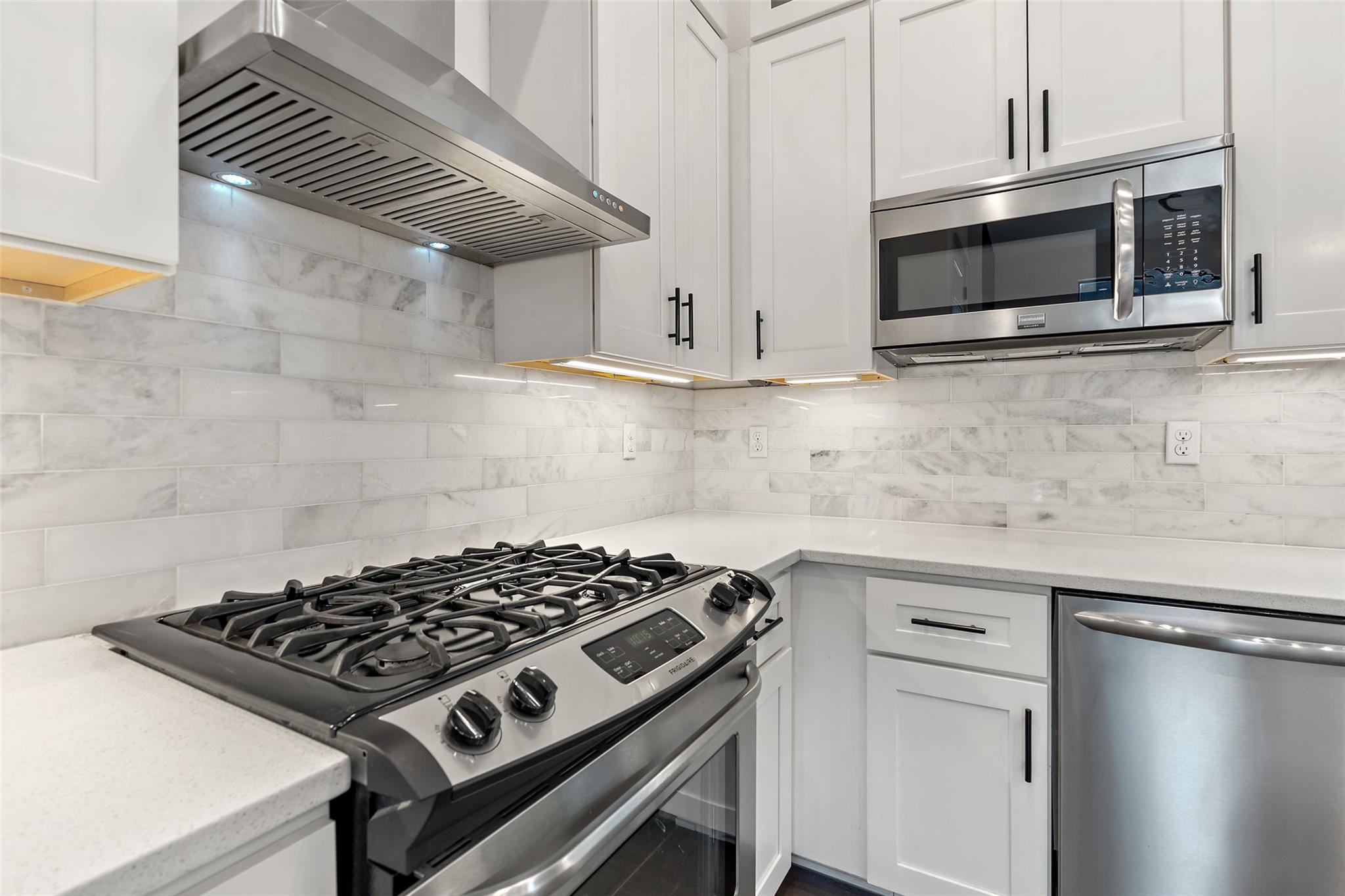 2917 E 13th St, Austin, TX 78702