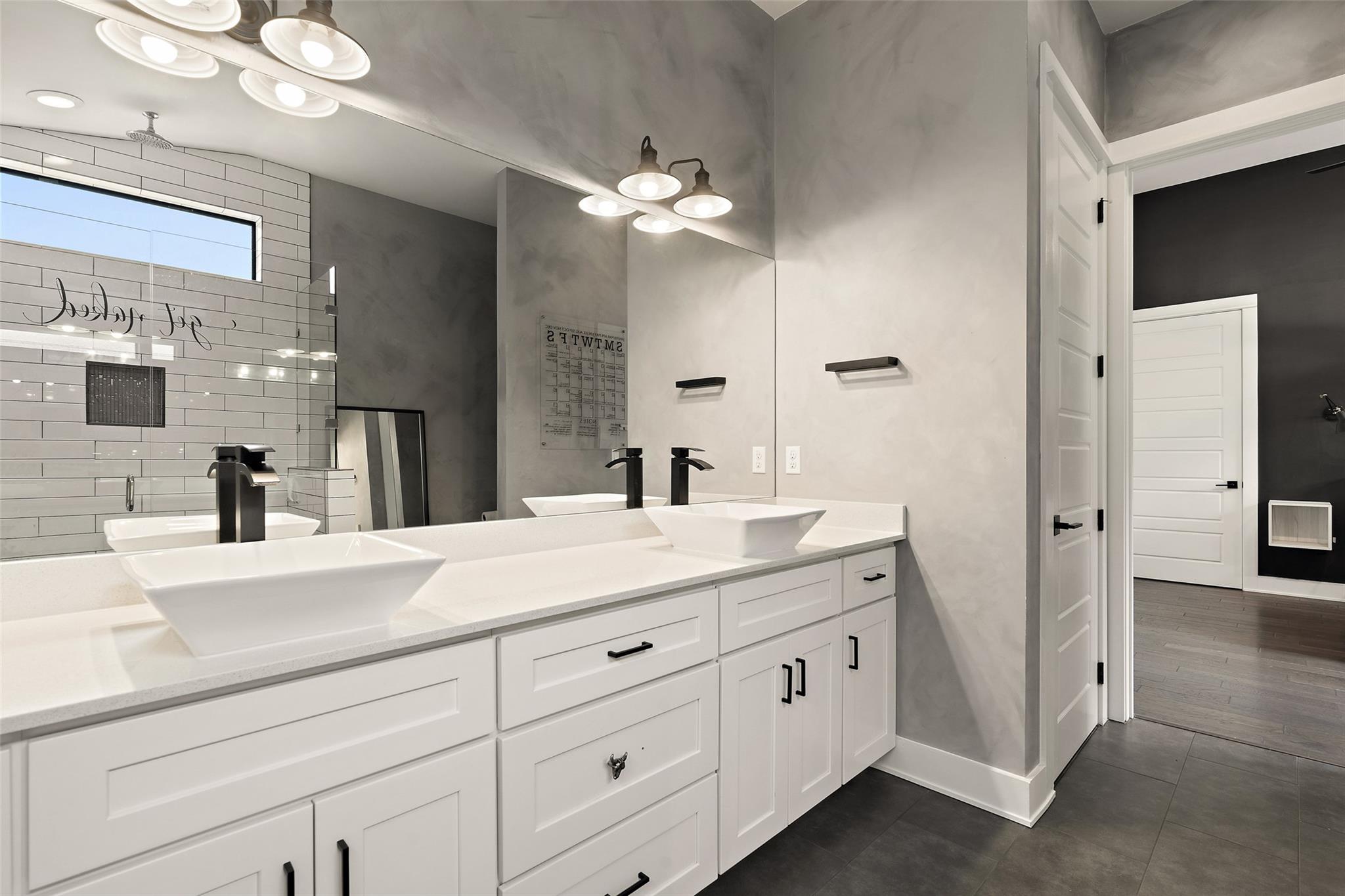 2917 E 13th St, Austin, TX 78702