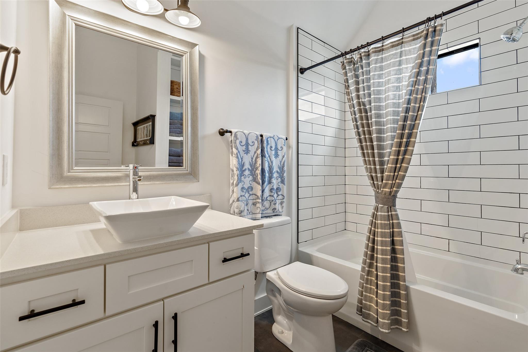 2917 E 13th St, Austin, TX 78702