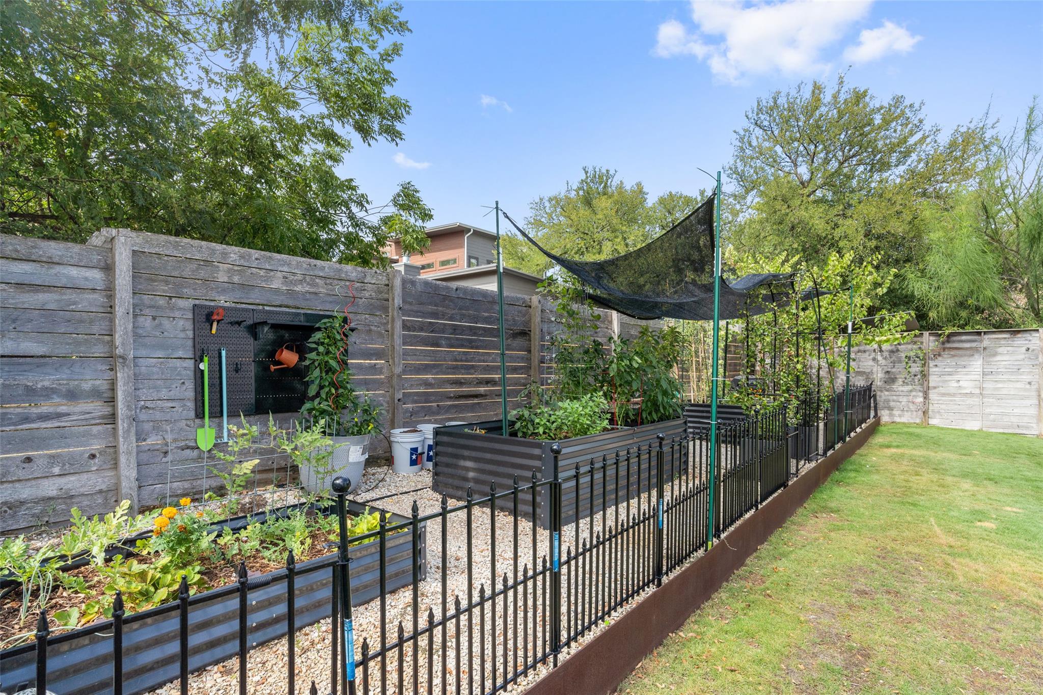 2917 E 13th St, Austin, TX 78702