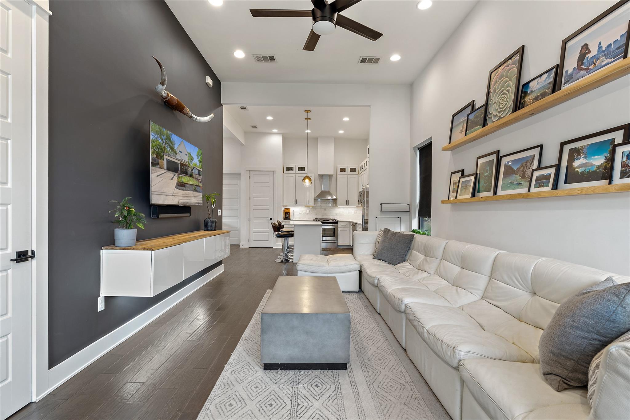 2917 E 13th St, Austin, TX 78702