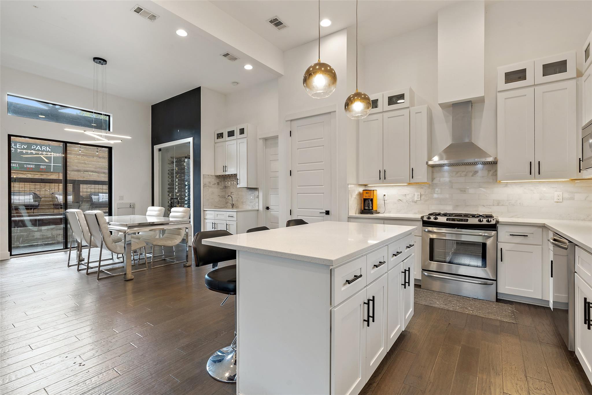 2917 E 13th St, Austin, TX 78702