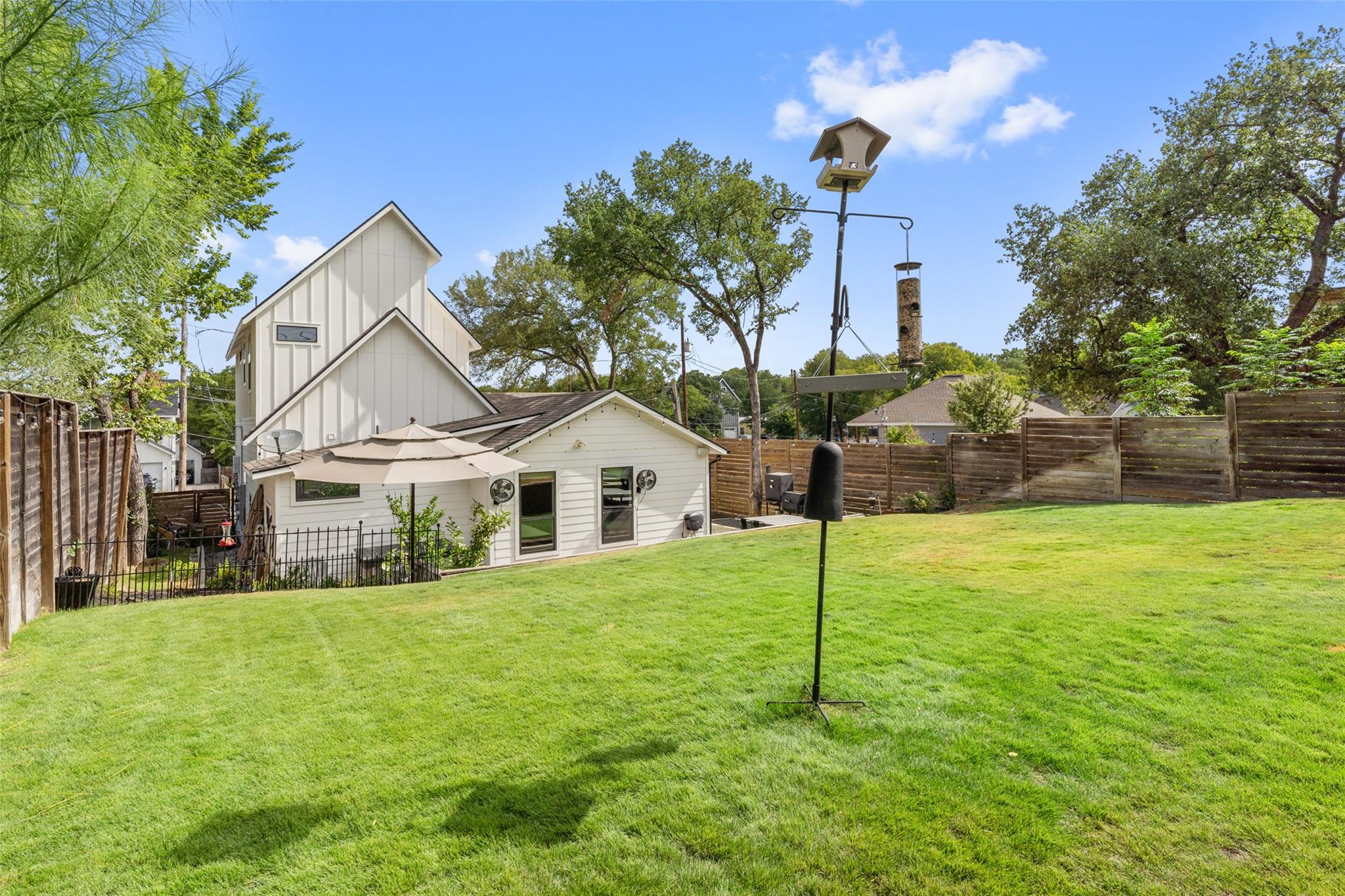 2917 E 13th St, Austin, TX 78702