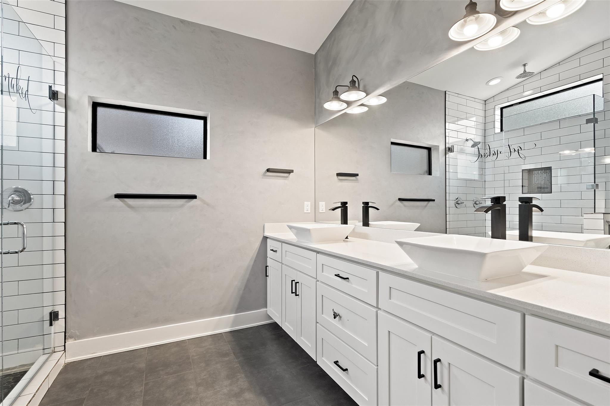 2917 E 13th St, Austin, TX 78702