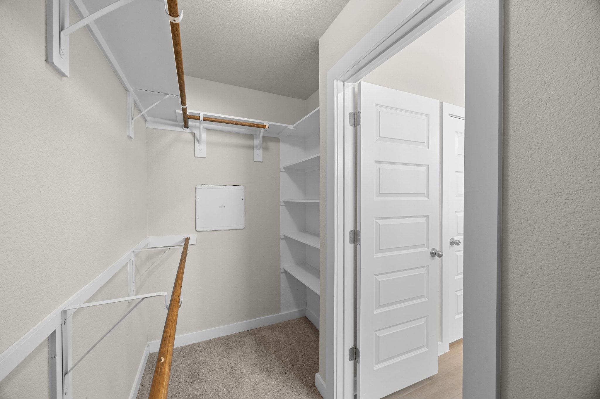 137 Appleberry Ln, Elgin, TX 78621