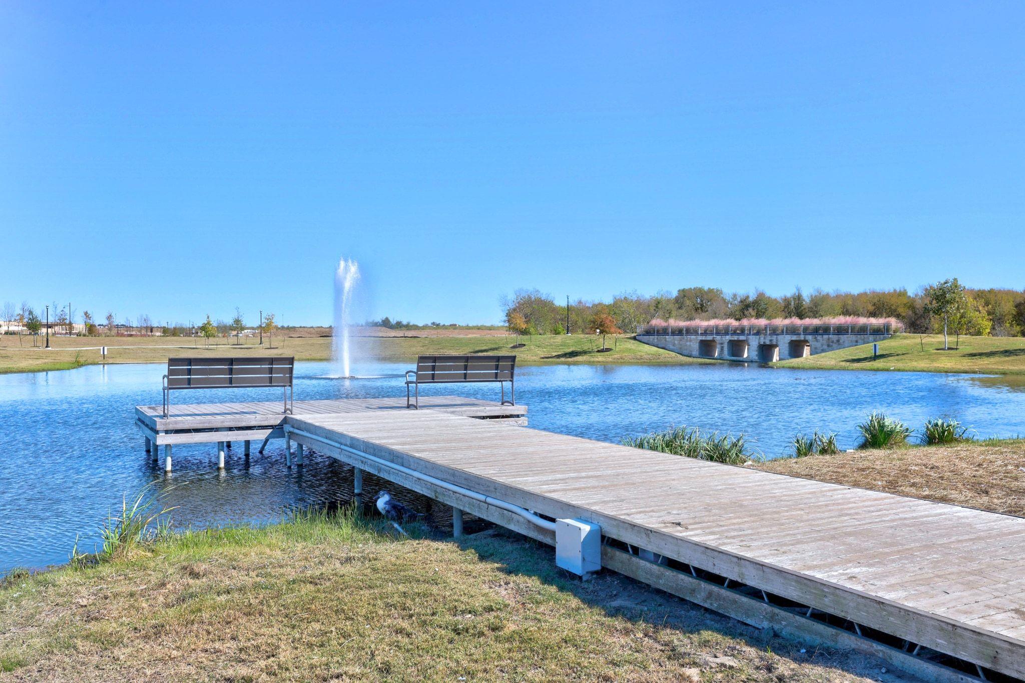 137 Appleberry Ln, Elgin, TX 78621