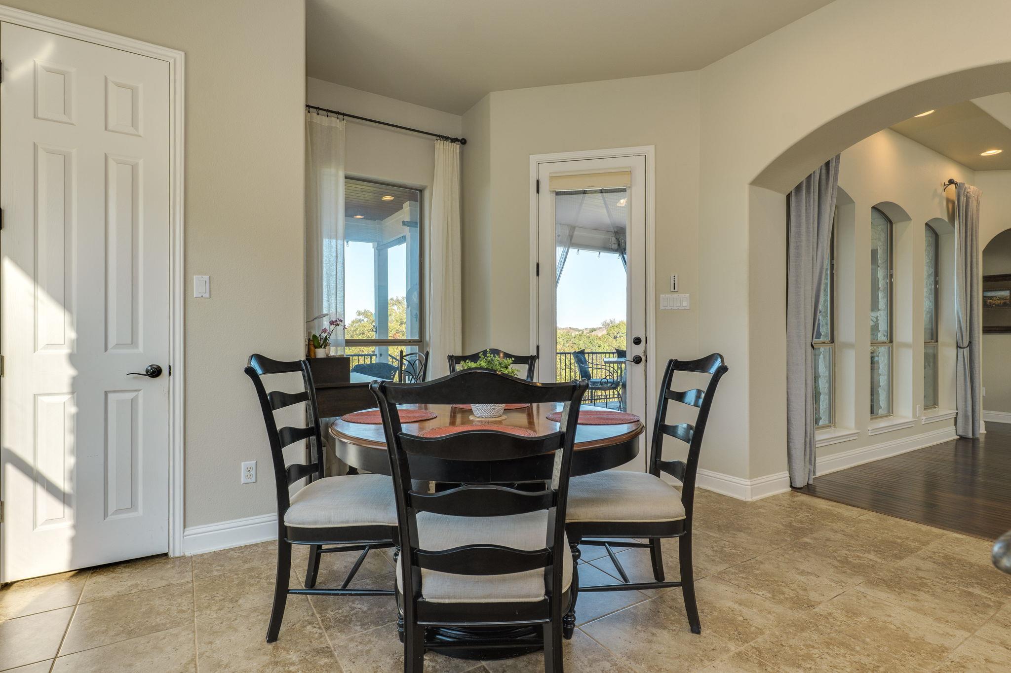 306 Tavish Trl, Austin, TX 78738