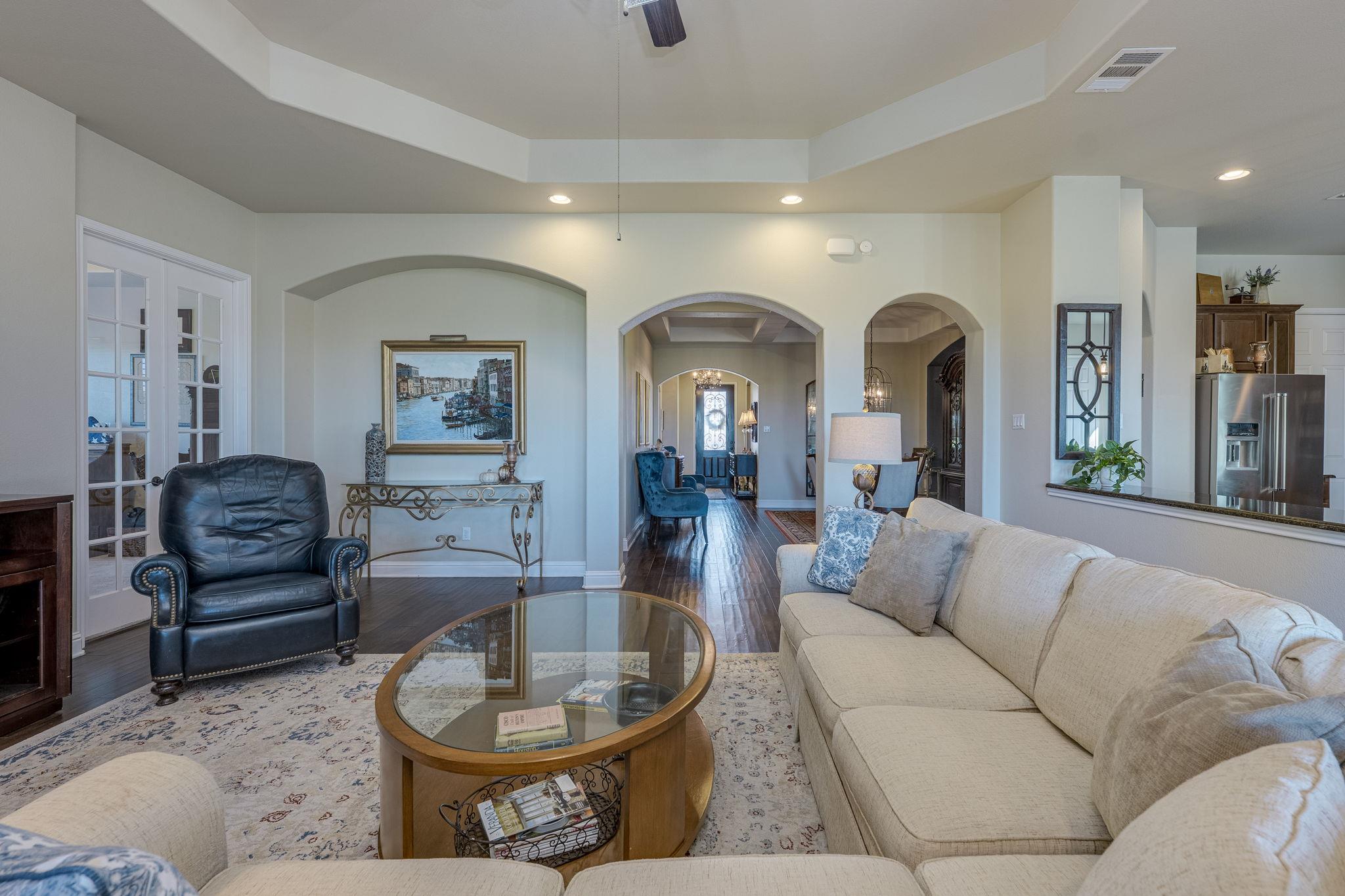 306 Tavish Trl, Austin, TX 78738