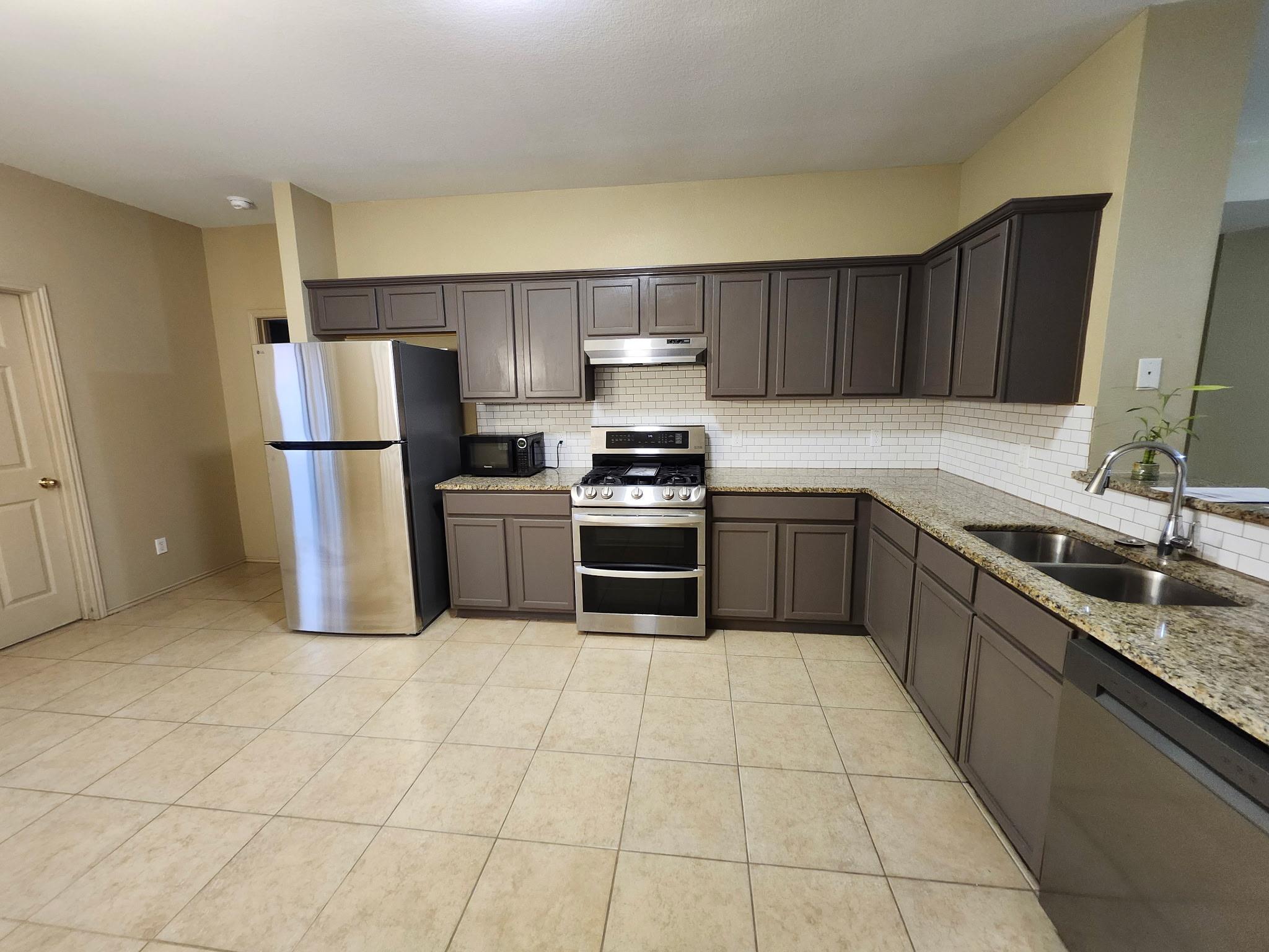 317 Tudor House Rd, Pflugerville, TX 78660