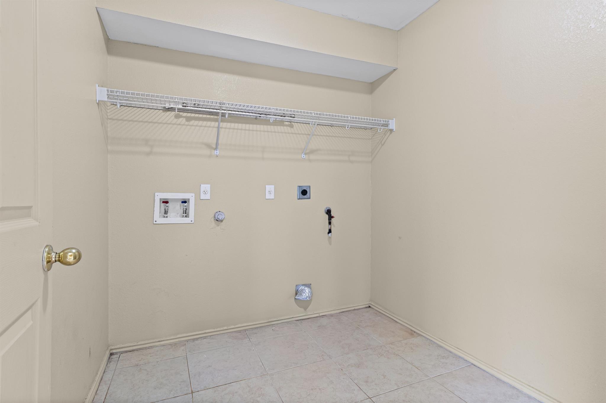 317 Tudor House Rd, Pflugerville, TX 78660