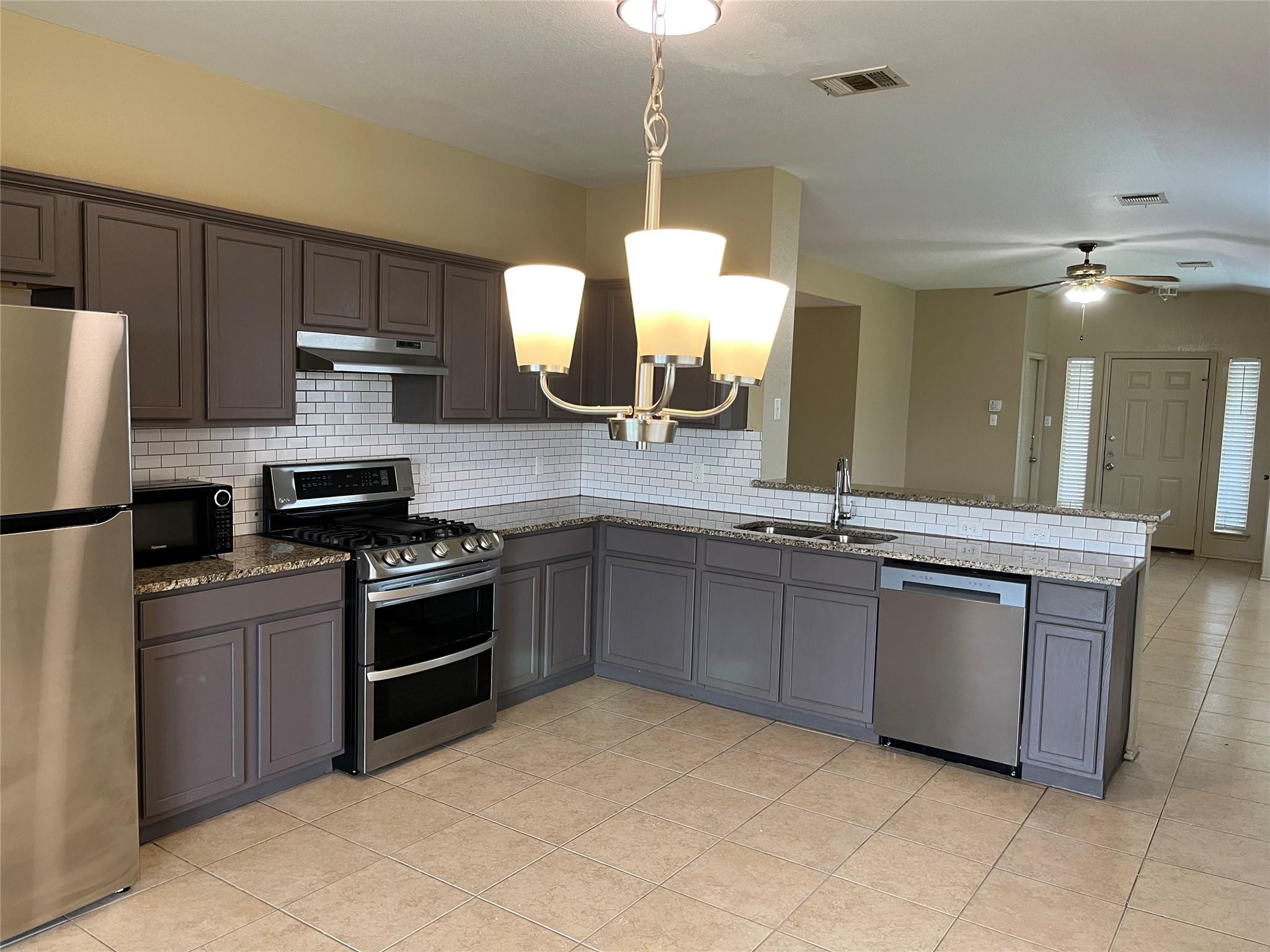 317 Tudor House Rd, Pflugerville, TX 78660